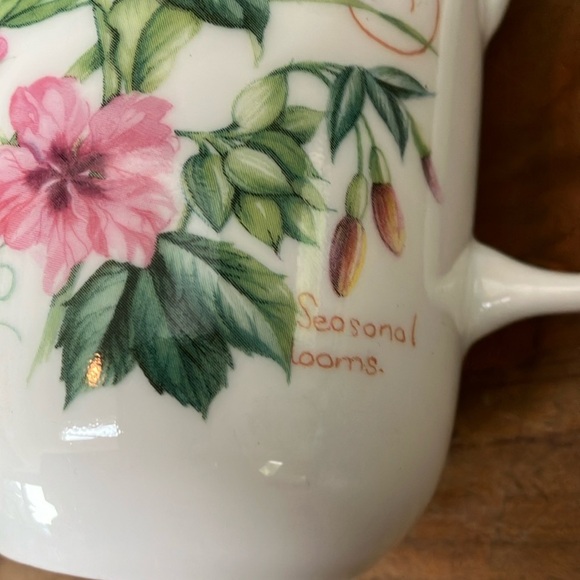 Rose of England Floral fine bone china Mug / tea cup - Picture 4 of 15